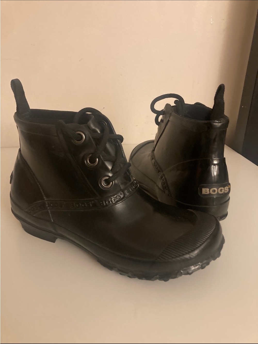 Bogs Black Lace-Up Waterproof Ankle Boots women 37 Europe
